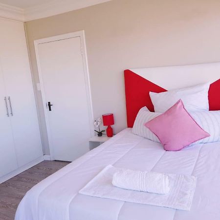 Beach View Guest House Fish Hoek Exterior photo