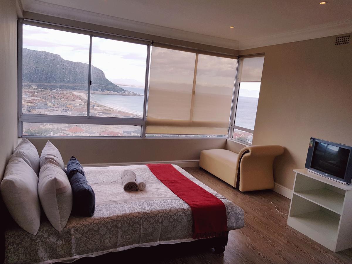 Beach View Guest House Fish Hoek Exterior photo